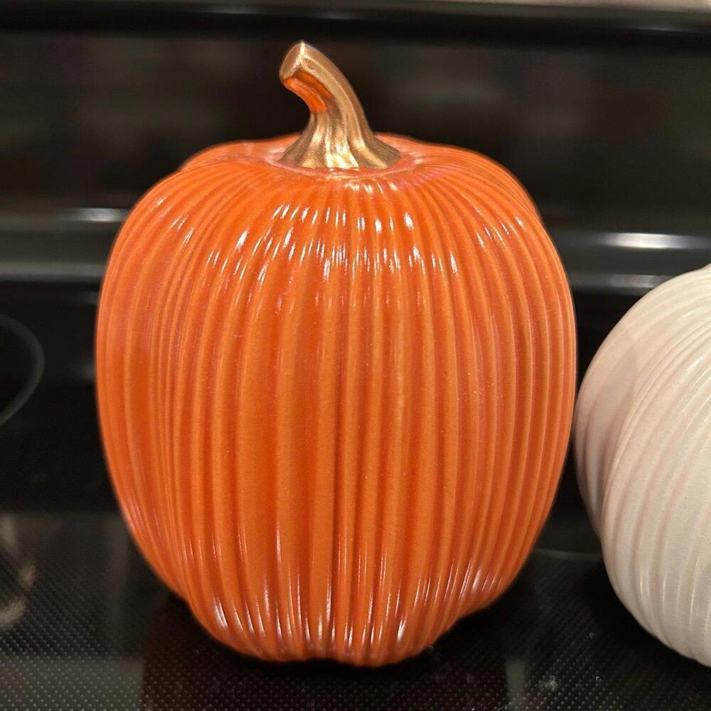 Target Bullseye Playground Fall Orange & cream set of 2 Stoneware Pumpkins - Picture 2 of 6